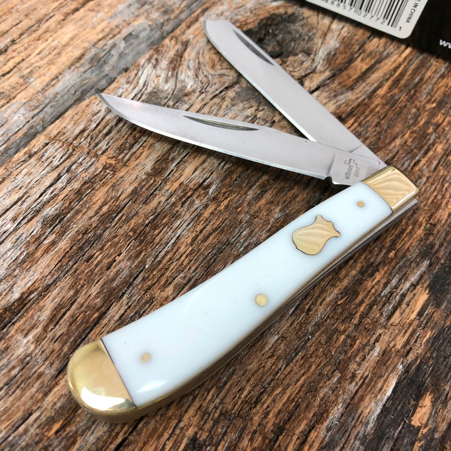 BOKER PLUS 3 3/4" TRAPPER Pocket Knife Vintage Style WHITE Handles NEW BO294W